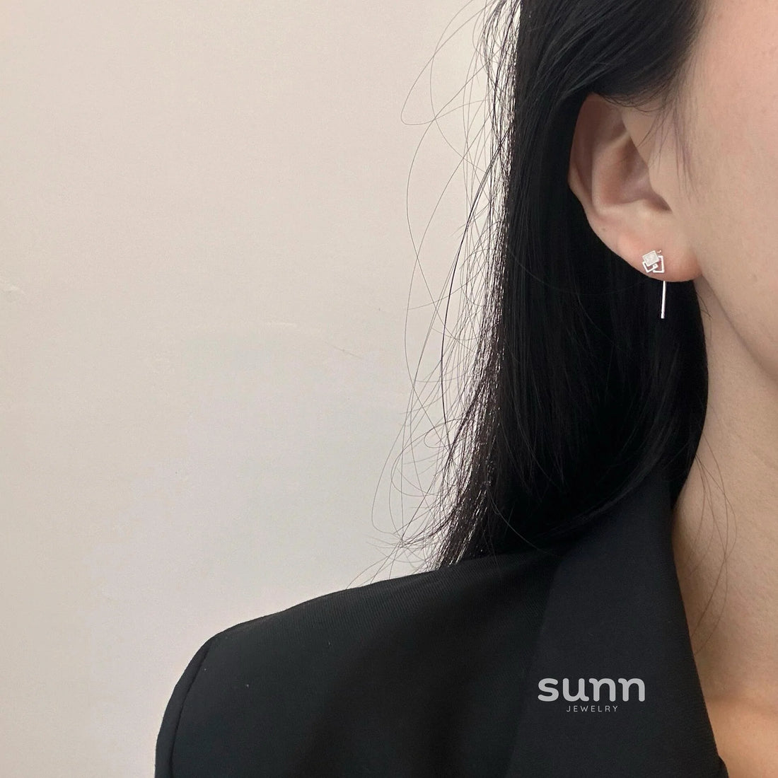 Zo Delicate Square Threader Earrings