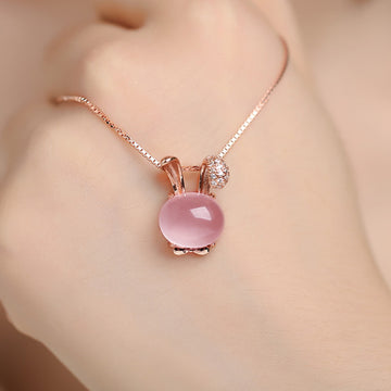 Zoee Pink Crystal Rabbit Necklace [DPHV5K1N]