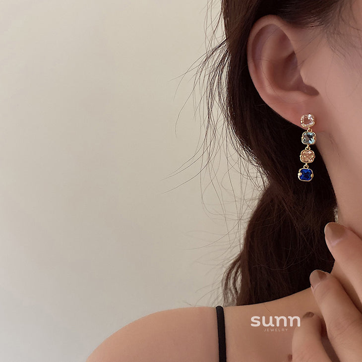 Zoi Crystal Cube Earrings [29VMRYHH]