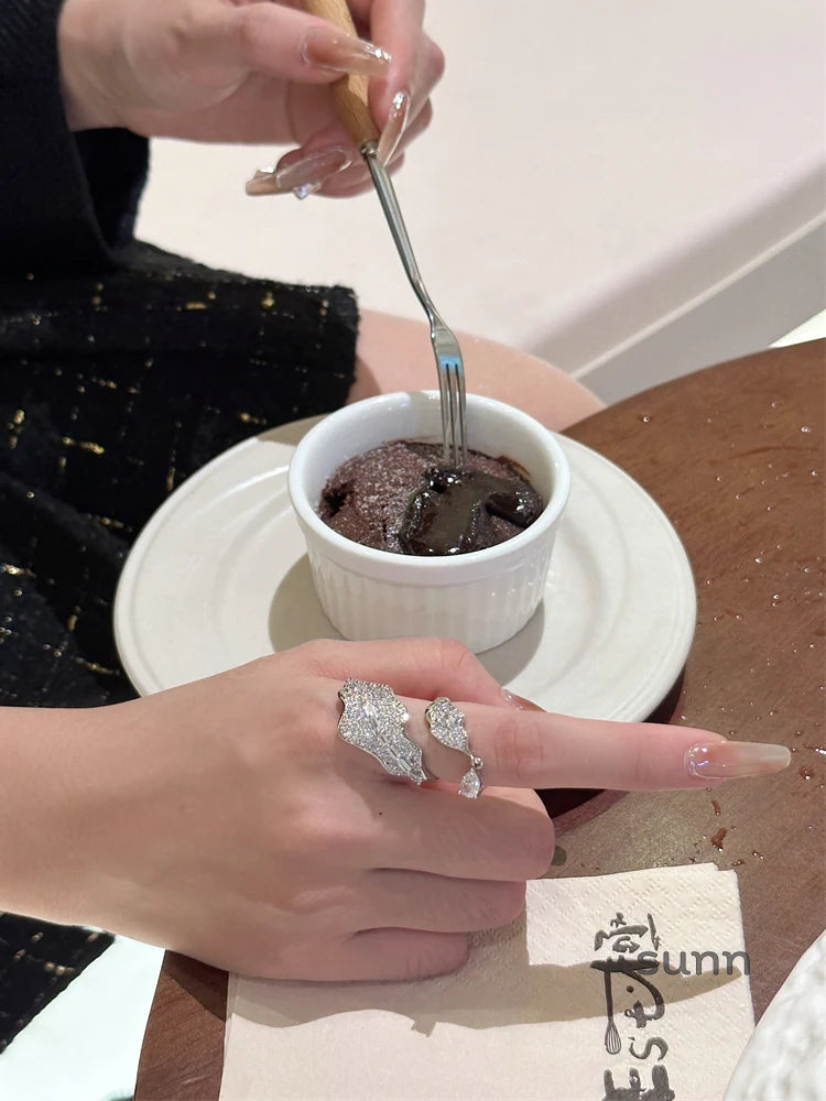 Zoi Glistening Leaf Open Ring