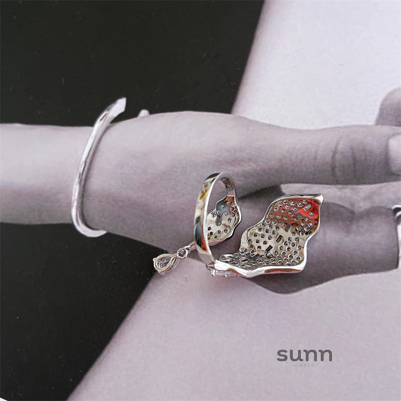 Zoi Glistening Leaf Open Ring
