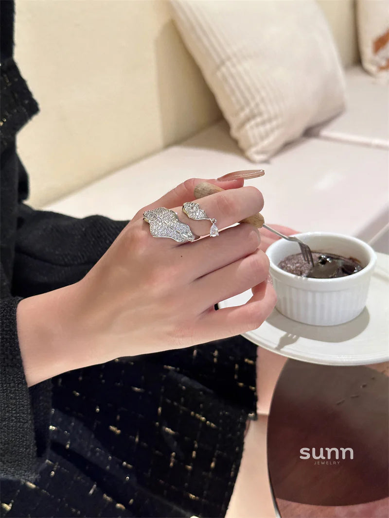 Zoi Glistening Leaf Open Ring