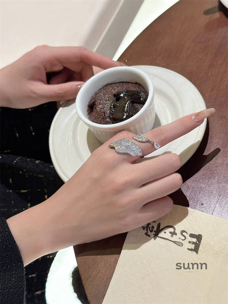 Zoi Glistening Leaf Open Ring