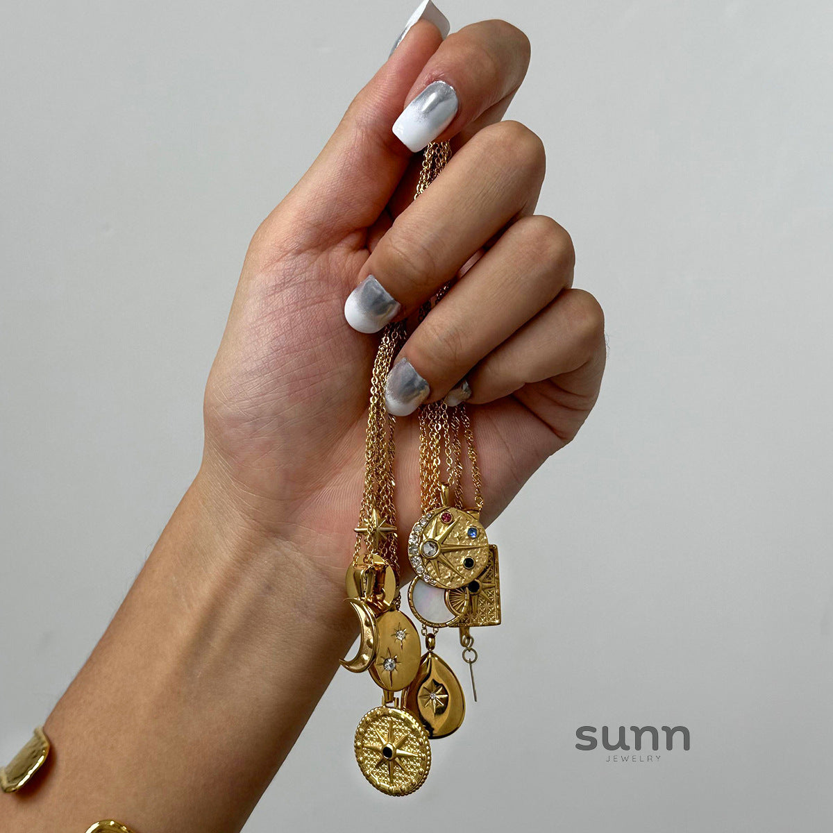 Zori Celestial Zircon Necklace [9MCK7JLL]