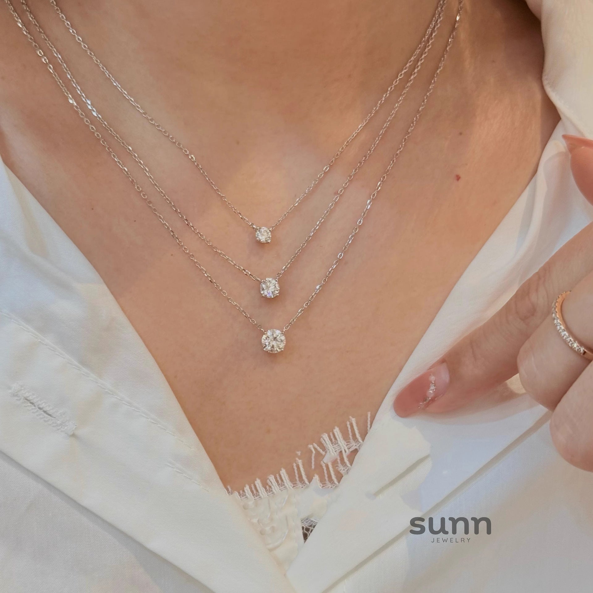 Zulay Solitaire Pendant Necklace [LWOD5B6N]