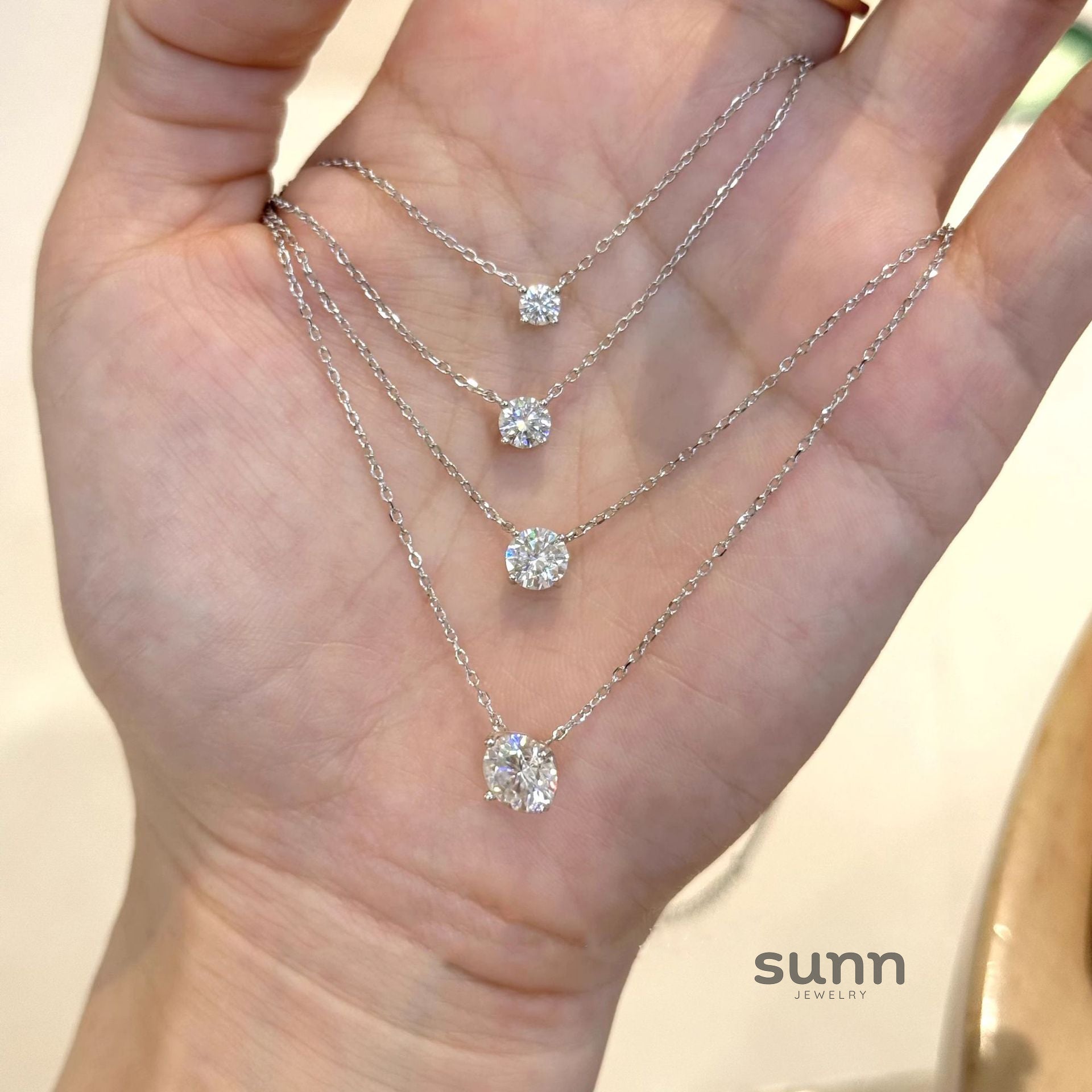 Zulay Solitaire Pendant Necklace [2Y82JDBP]
