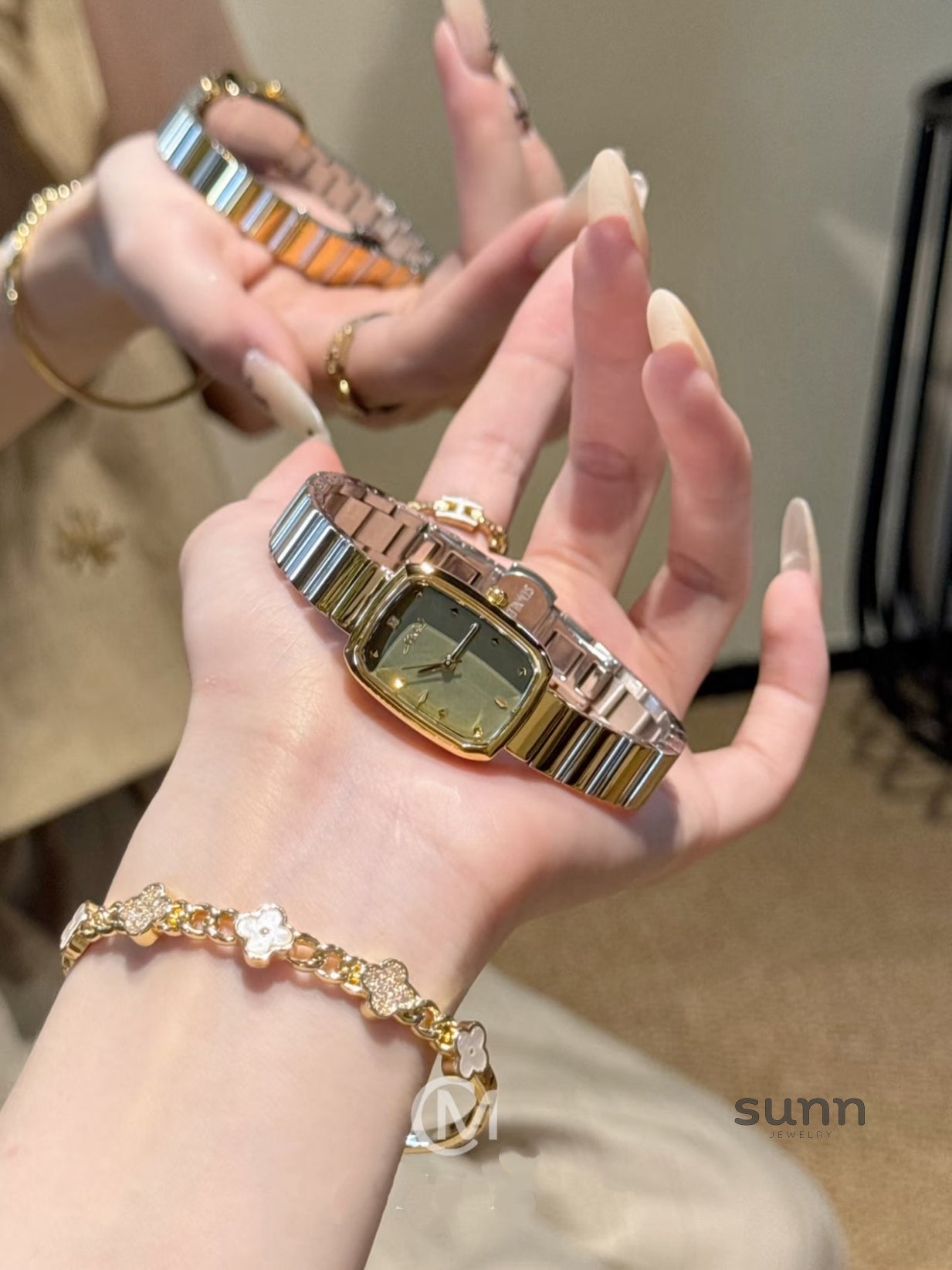 Zuriel Dainty Embellished Watch [EYRT8W41]