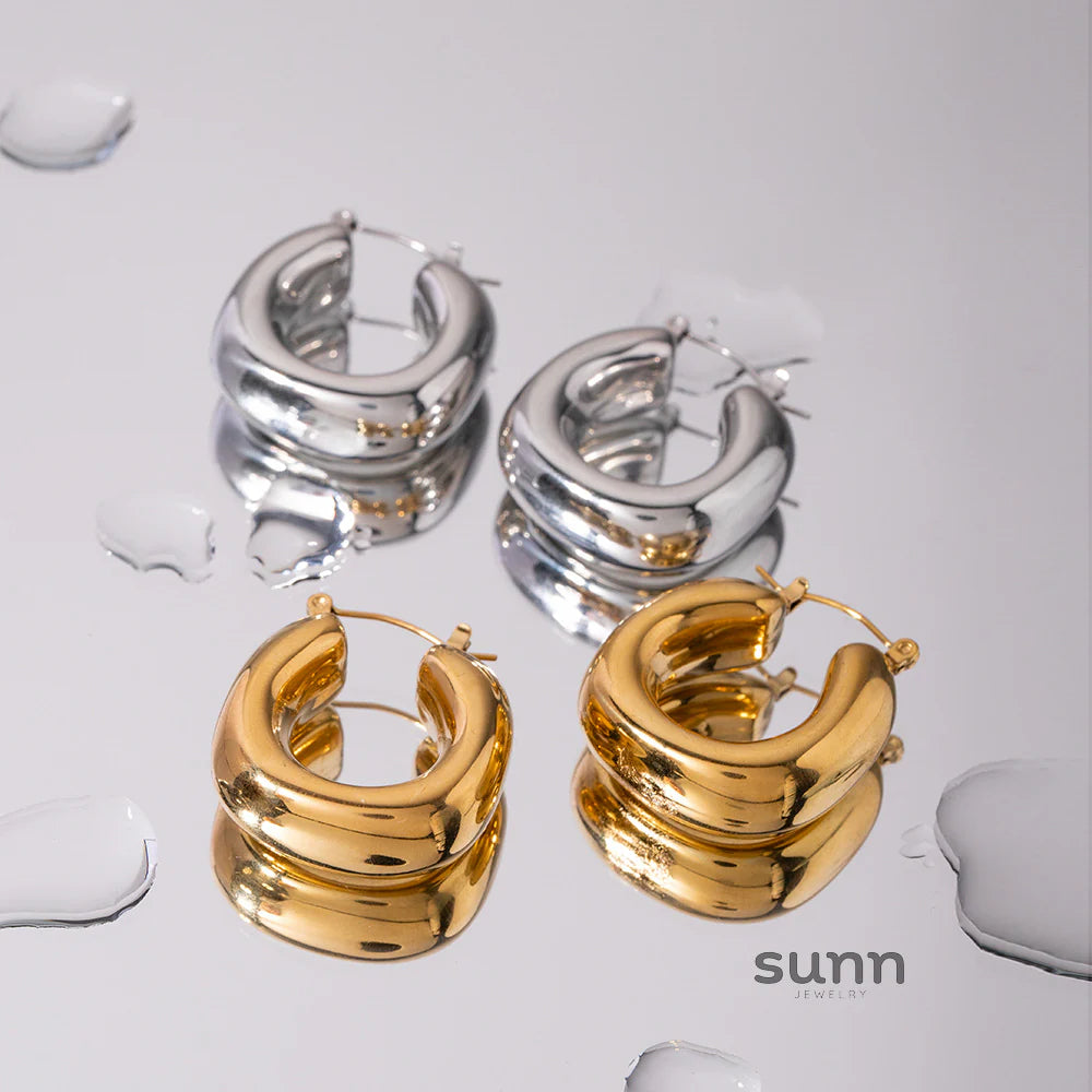 Zyana Twisted Oval Earrings
