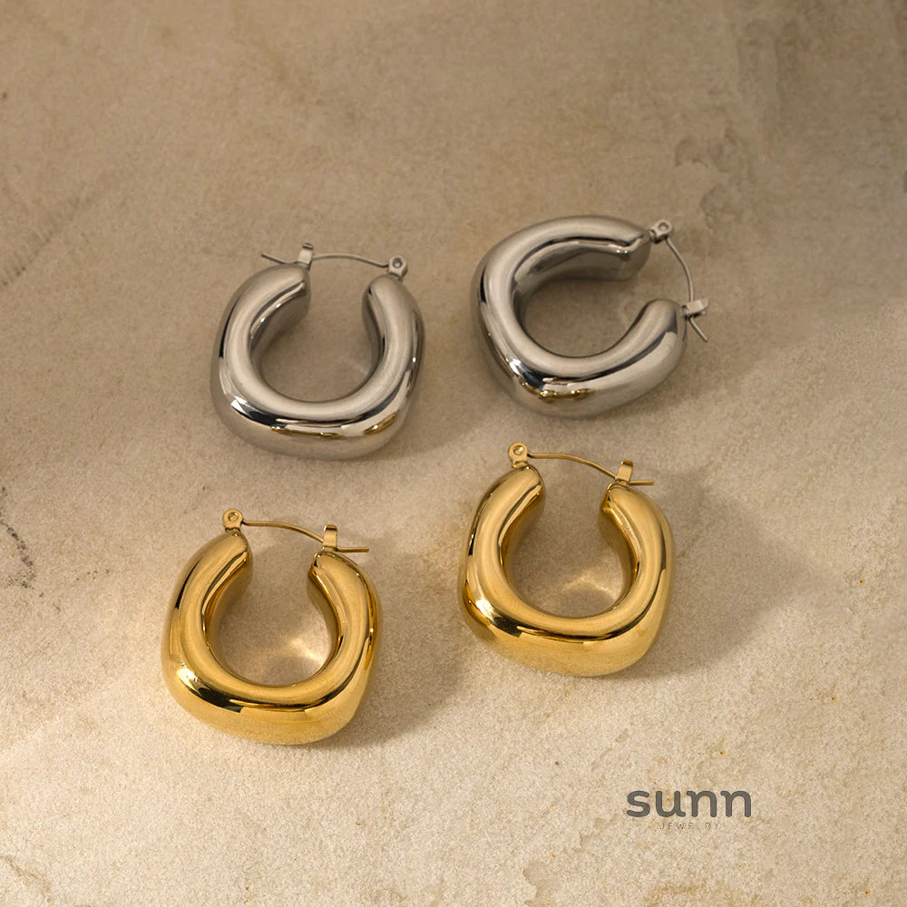 Zyana Twisted Oval Earrings