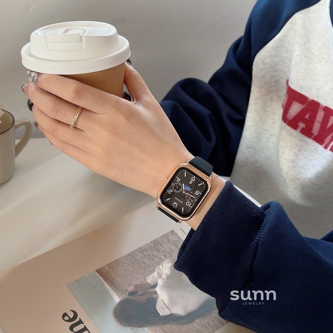 Zyla Modern Square Quartz Watch [3T3JJJH5]
