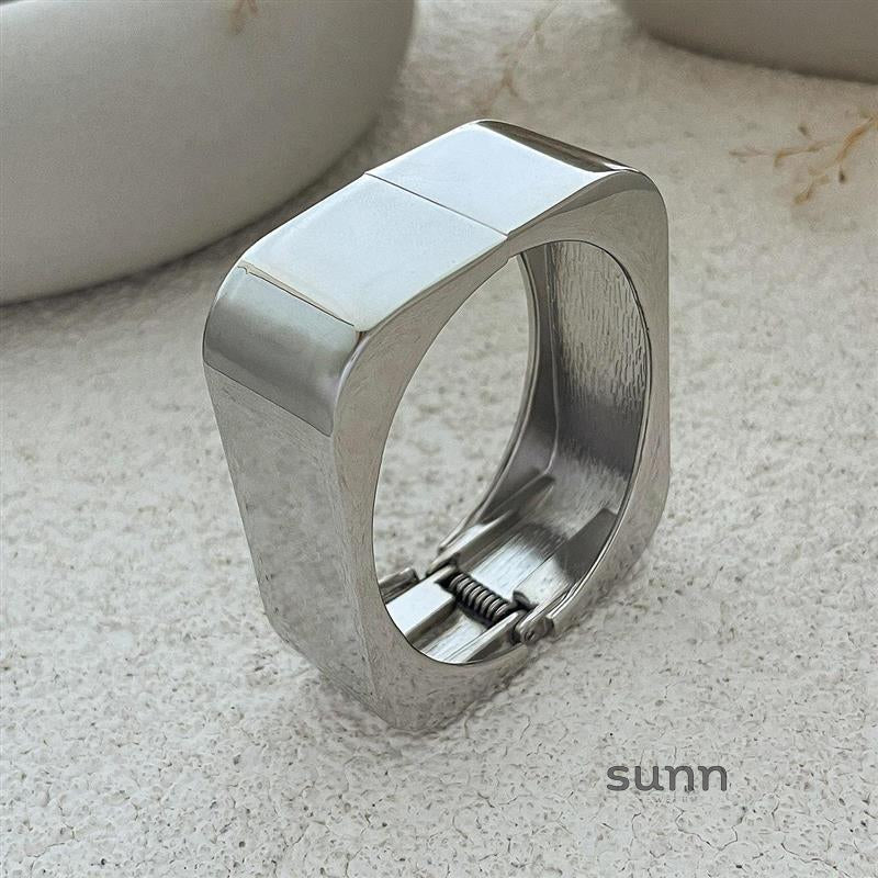 Zyon Mirror Cuff Bracelet [U0MYSZ23]