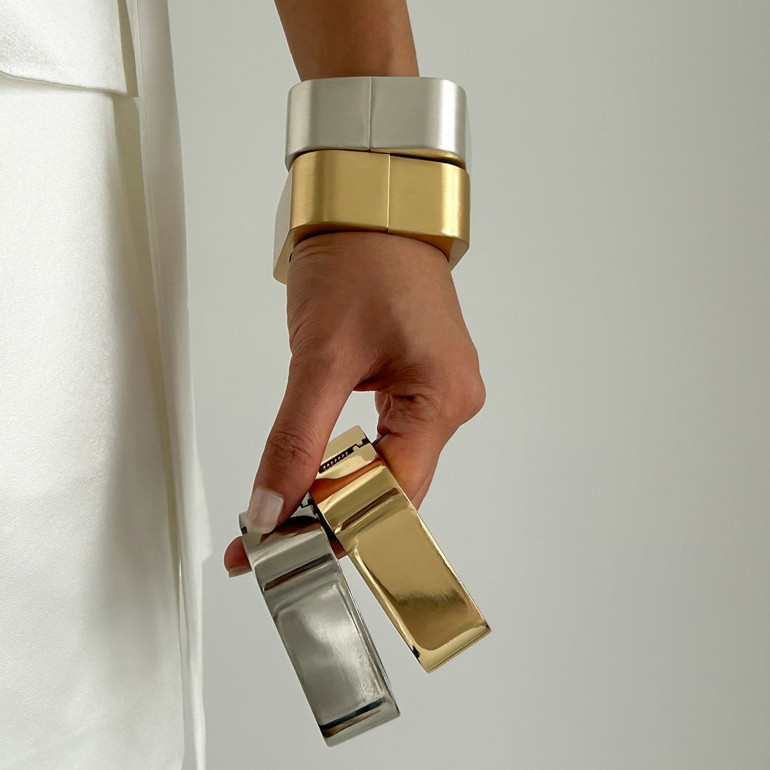 Zyon Mirror Cuff Bracelet [FVEX9M9I]