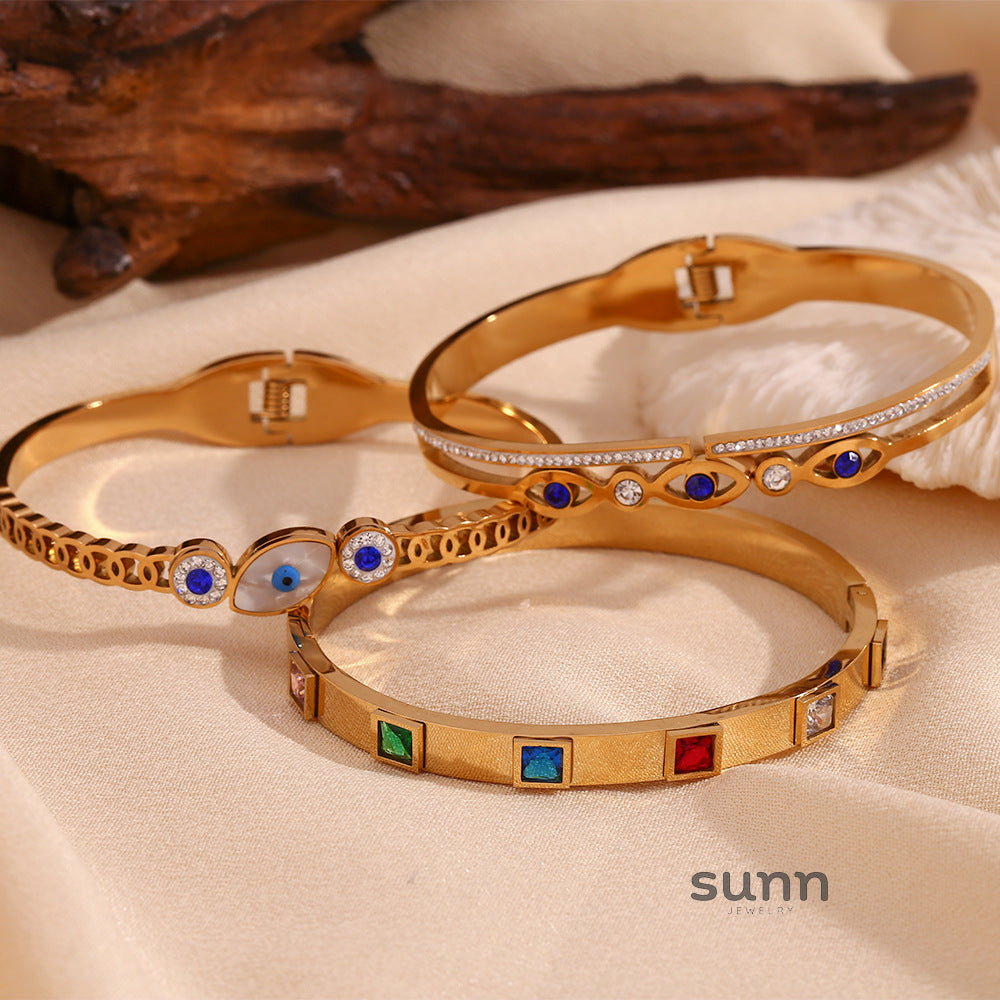 Zyrah Gold Zircon Cuff Bracelet [278K1SVO]