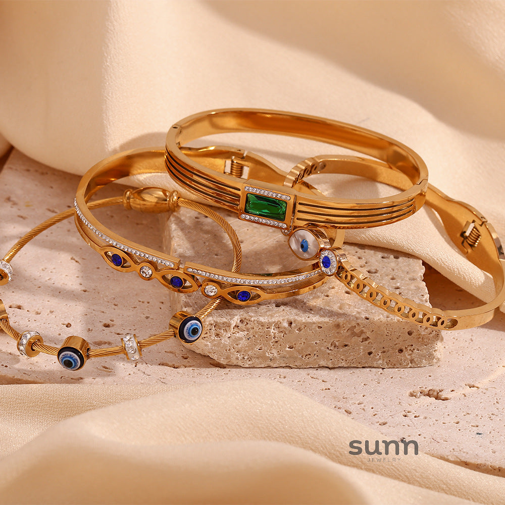 Zyrah Gold Zircon Cuff Bracelet [91RBHAM4]