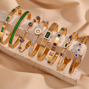 Zyrah Gold Zircon Cuff Bracelet [6AJZEA3P]