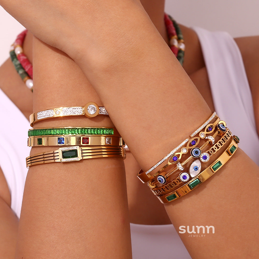 Zyrah Gold Zircon Cuff Bracelet [QO8YBBEP]